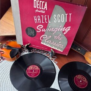 VTG Swinging the Classics by jazz pianist Hazel Scott. Vinyl set